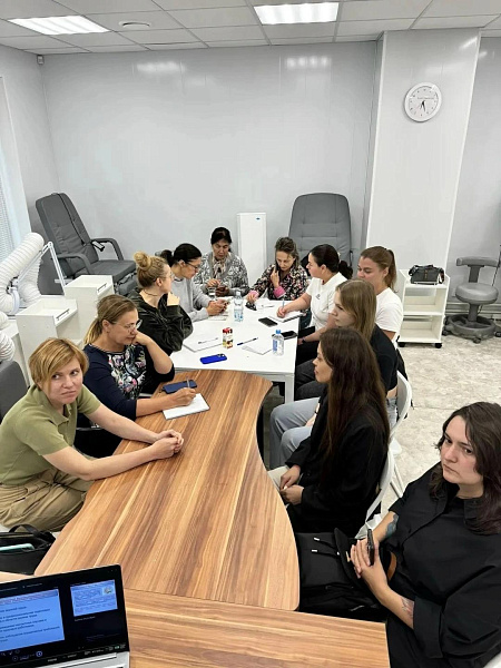 В многопрофильном медицинском колледже завершилось обучение по программе «Младшая медицинская сестра по уходу за больными»